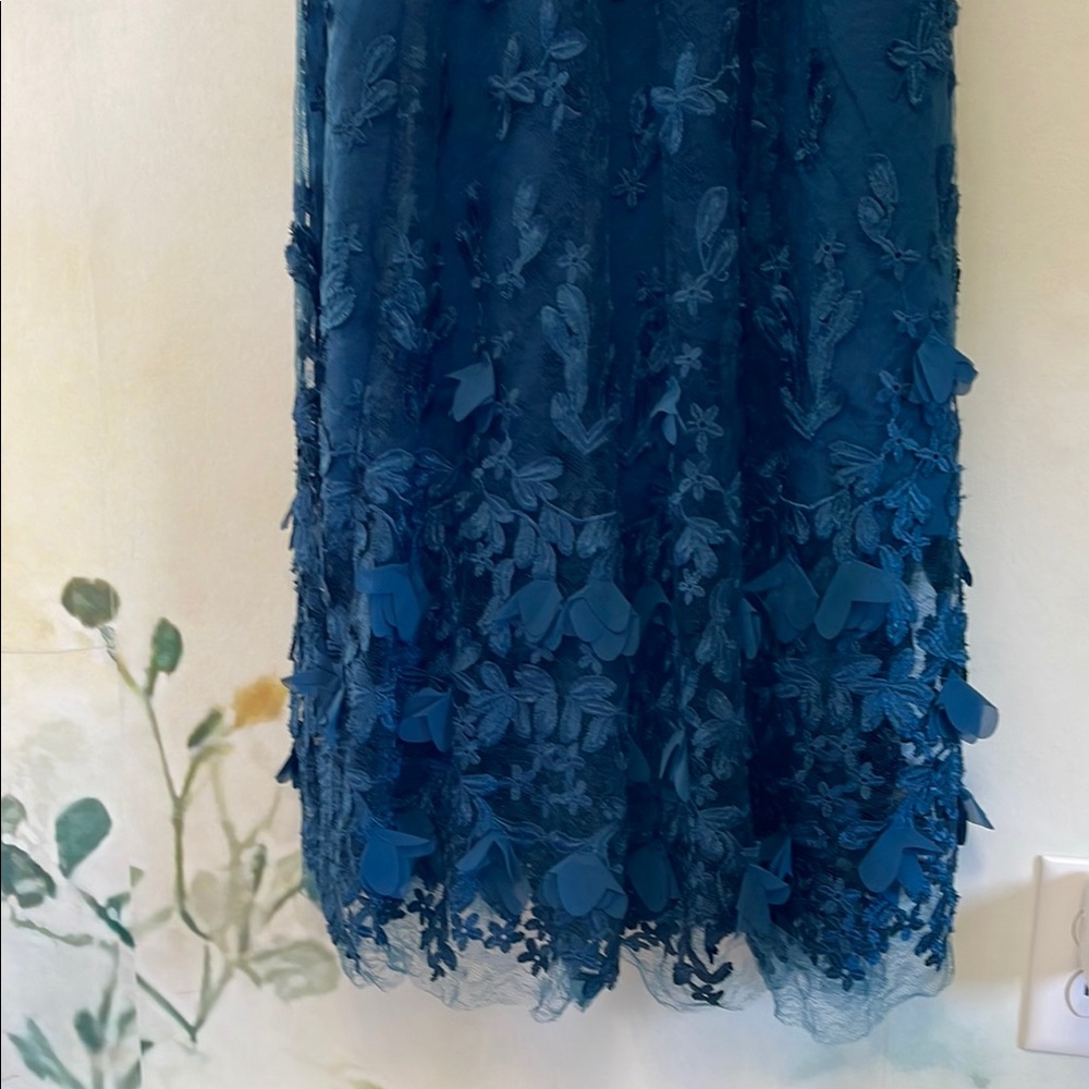 Dress the Population Darleen V-Neck Peacock Blue Embellished Midi Dress - Picture 7 of 13